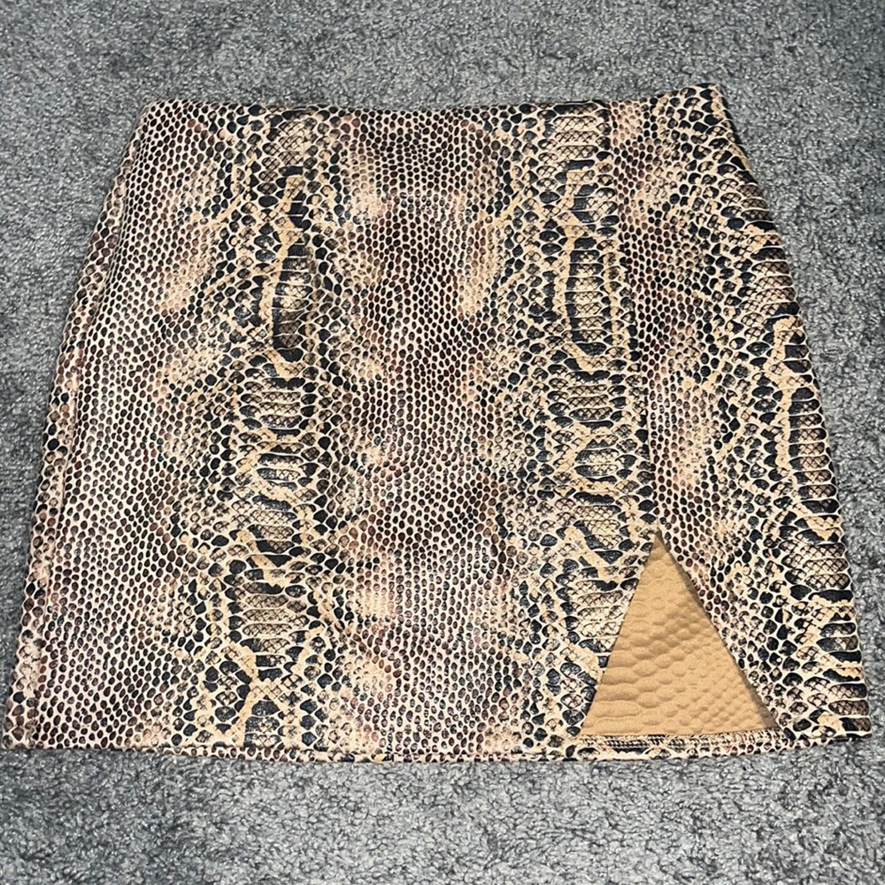 Snake skin print skirt